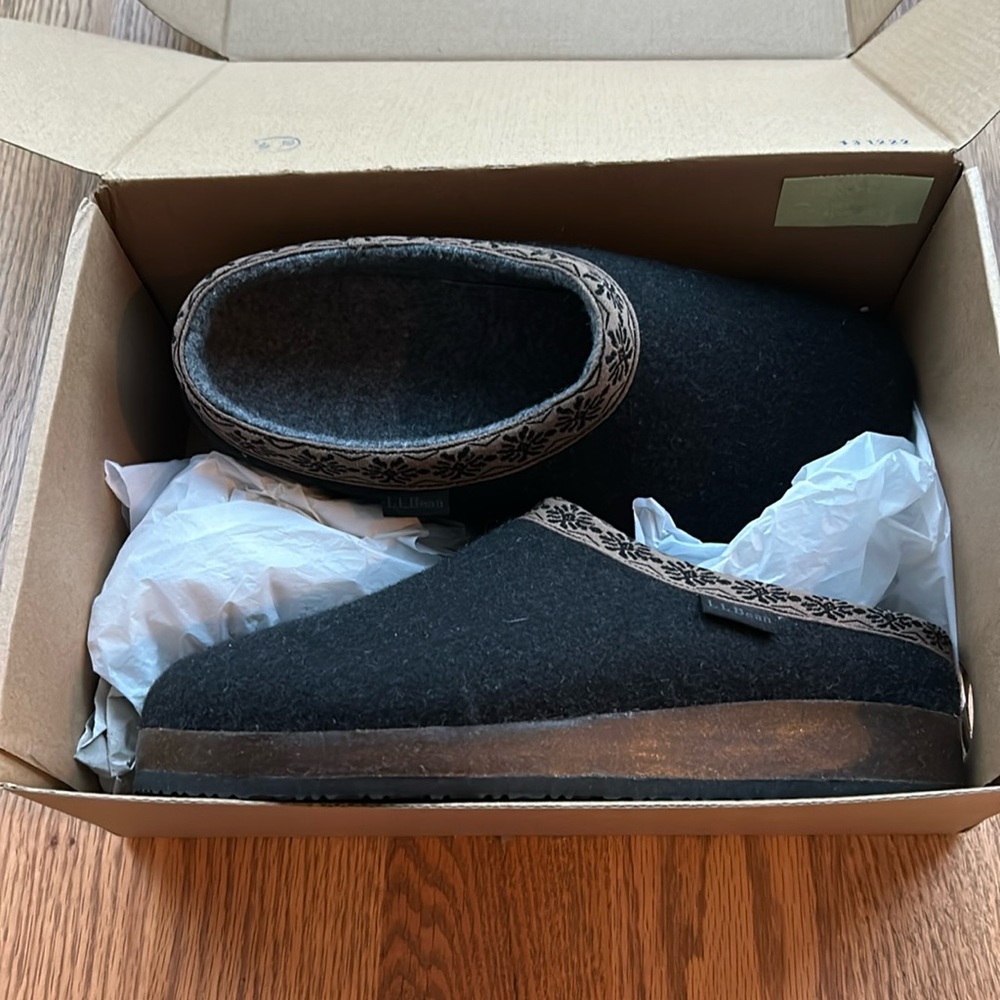 LL Bean clog slippers